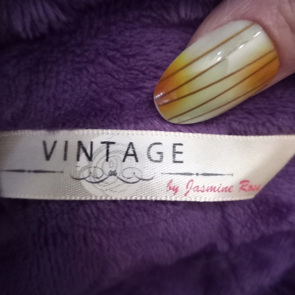 Jasmine Purple Velvet Robe Luxurious Intimates - Picture 2 of 2